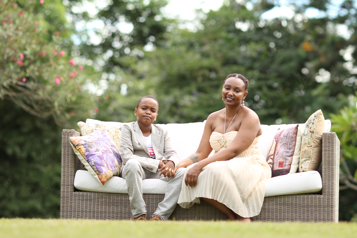 Kenya Family Portraits Photography :: Outdoors On-locations Shoot