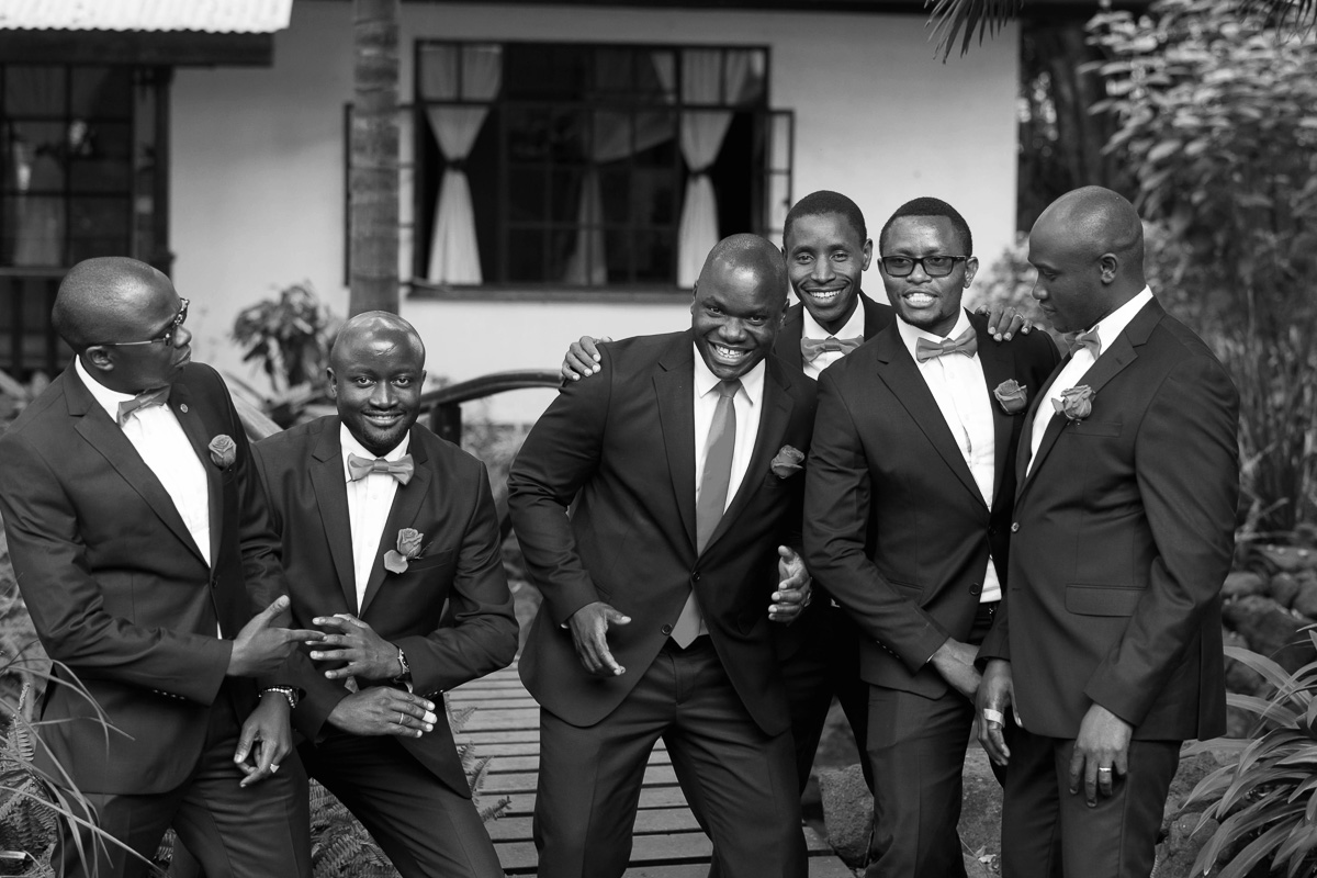 Top Kenyan Wedding Photographers :: Nairobi Luxury Weddings