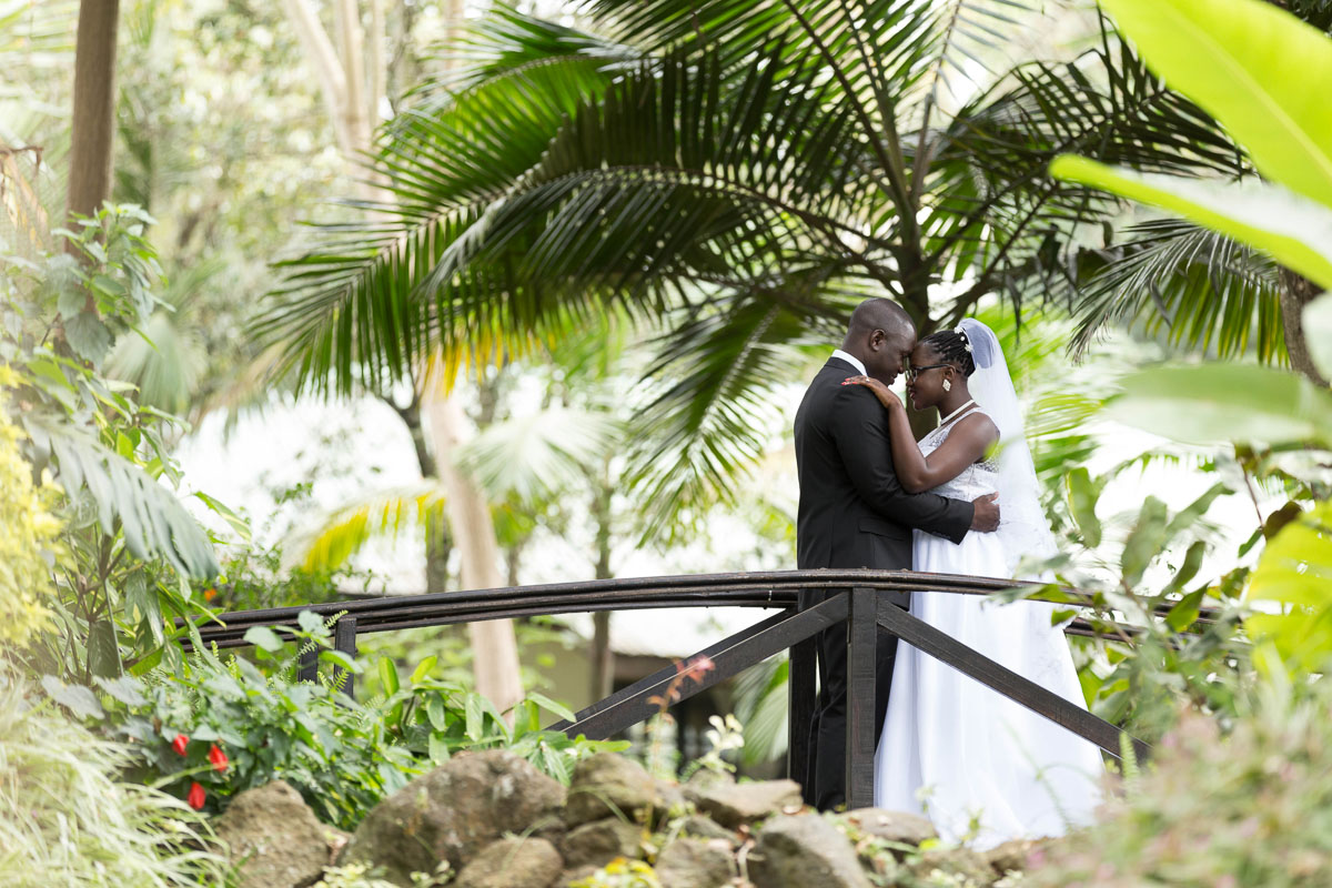 Top Kenyan Wedding Photographers :: Nairobi Luxury Weddings