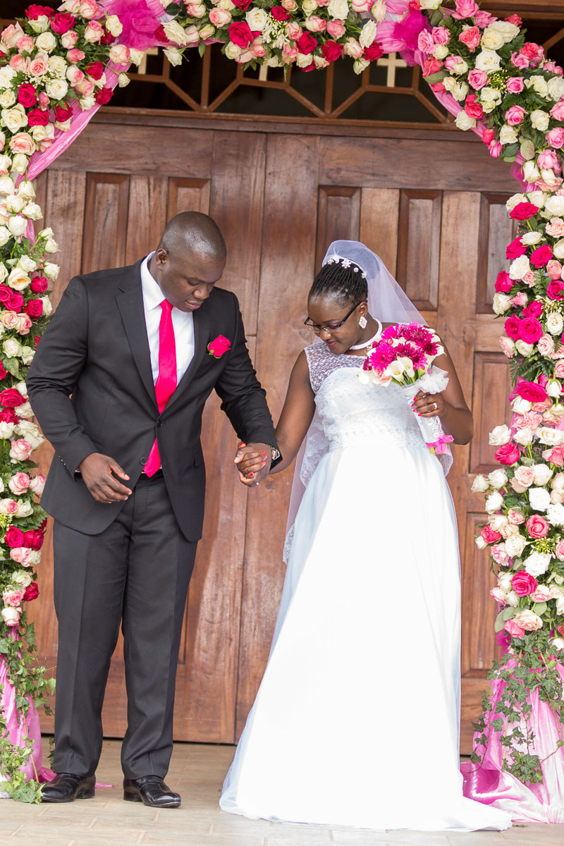 Top Kenyan Wedding Photographers :: Nairobi Luxury Weddings