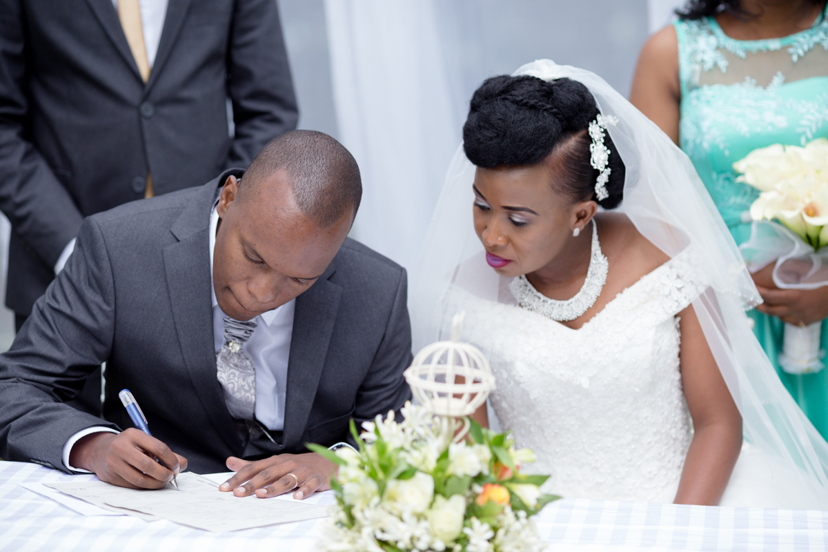 Kenyan Wedding Pictures :: True Love By Antony Trivet Creatives