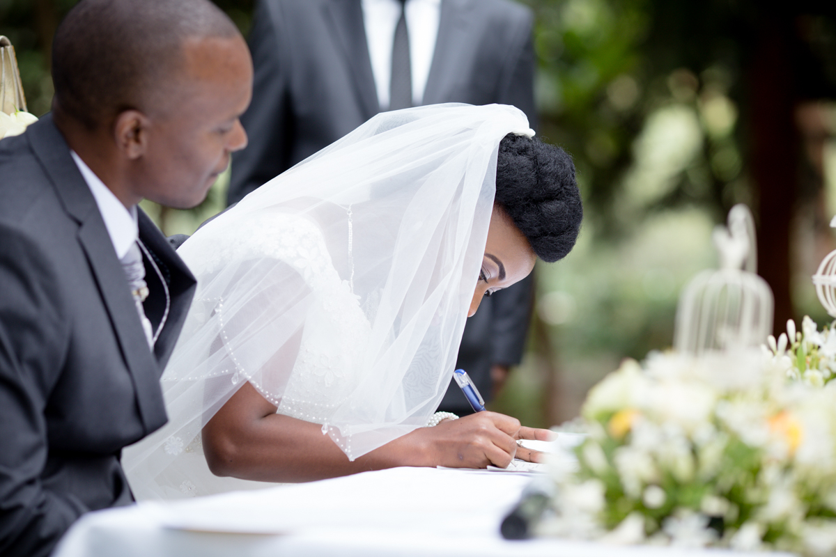 Kenyan Wedding Pictures :: True Love By Antony Trivet Creatives