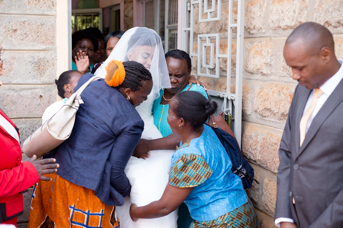 Kenyan Wedding Pictures :: True Love By Antony Trivet Creatives