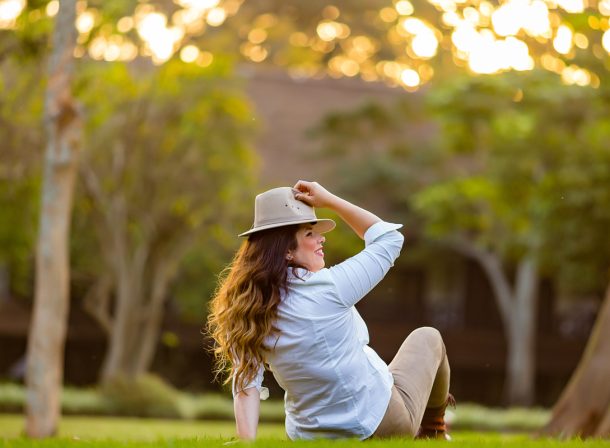 Lifestyle Fashion Beauty Editorial :: Kenya Natural Outdoor Portrait