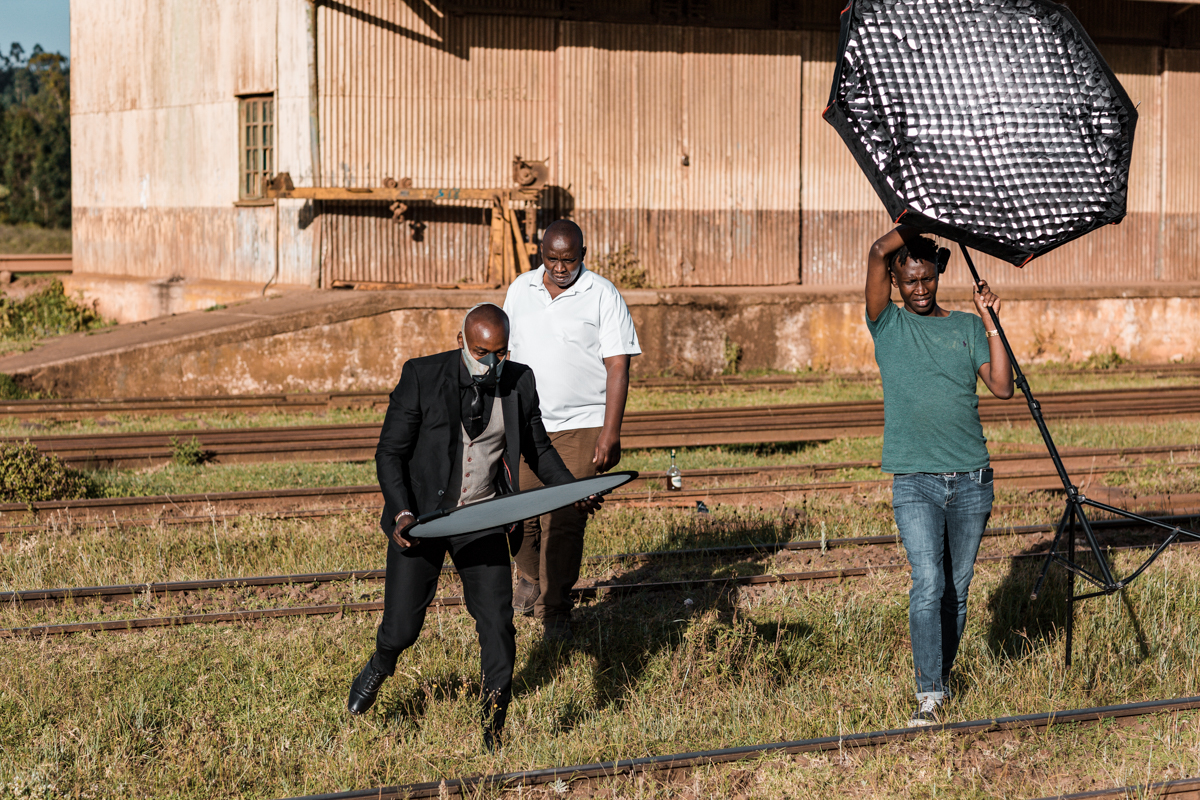 Kenyan Outdoors On Locations Creative Lighting Strobes Flash Photographers Men Editorials Lifestyle Fashion Portraits Photographers By Antony Trivet