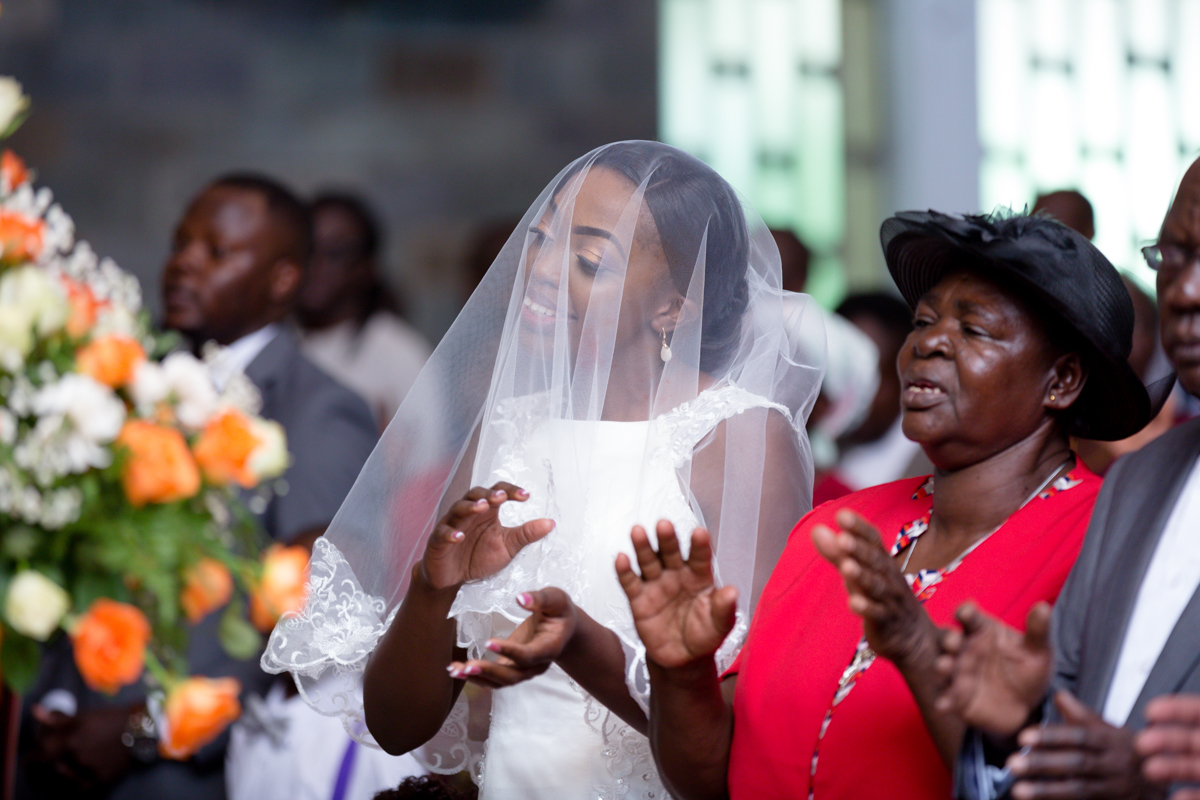 Nairobi Wedding Photographer :: Love Story Real Candid Moments