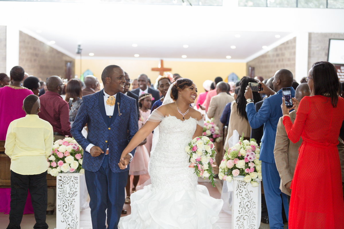 Top Kenyan Weddings Photographer :: Love Story By Antony Trivet