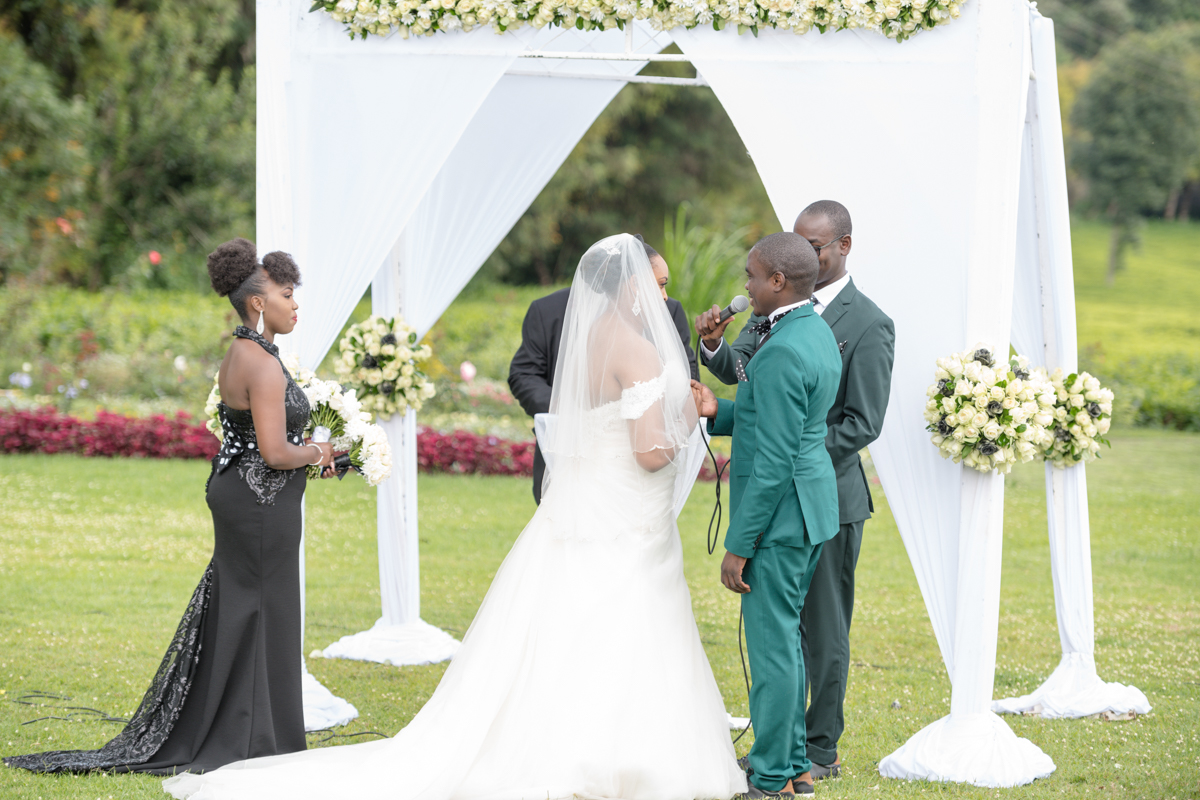 Kenyan Destinations Weddings Photographers :: Best Love Stories