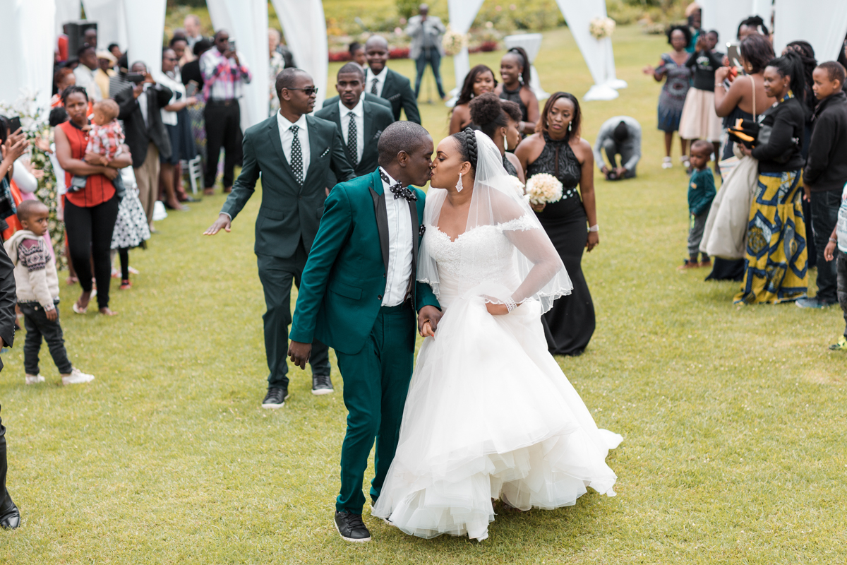 Kenyan Destinations Weddings Photographers :: Best Love Stories