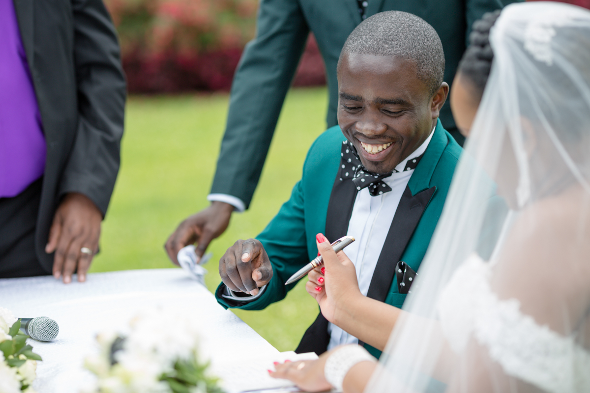 Kenyan Destinations Weddings Photographers :: Best Love Stories