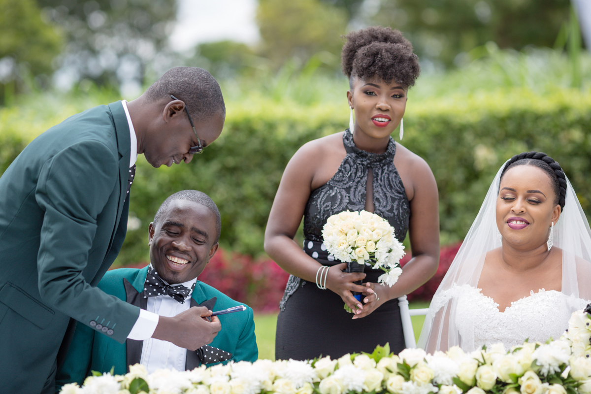 Kenyan Destinations Weddings Photographers :: Best Love Stories