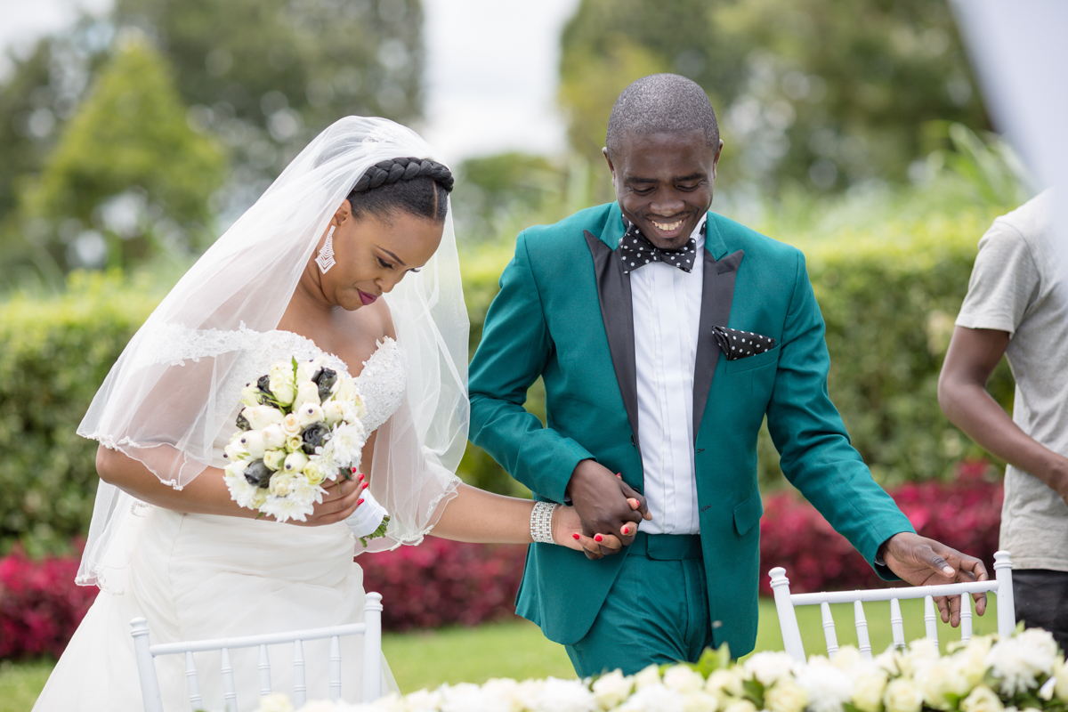 Kenyan Destinations Weddings Photographers :: Best Love Stories