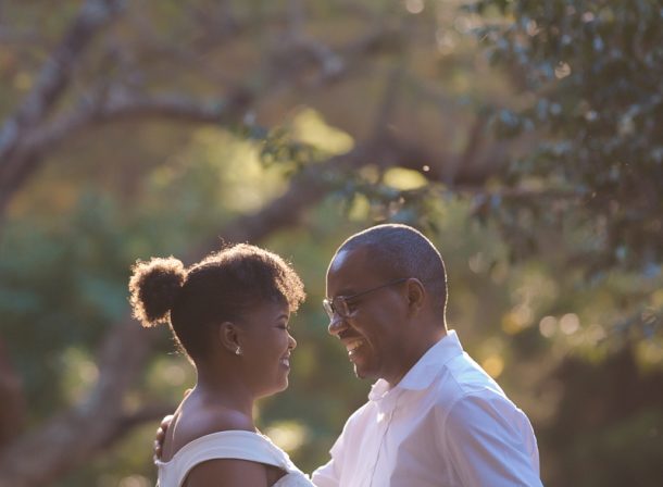 Kenyan Family Portraits Photographer :: Outdoors On-locations Top