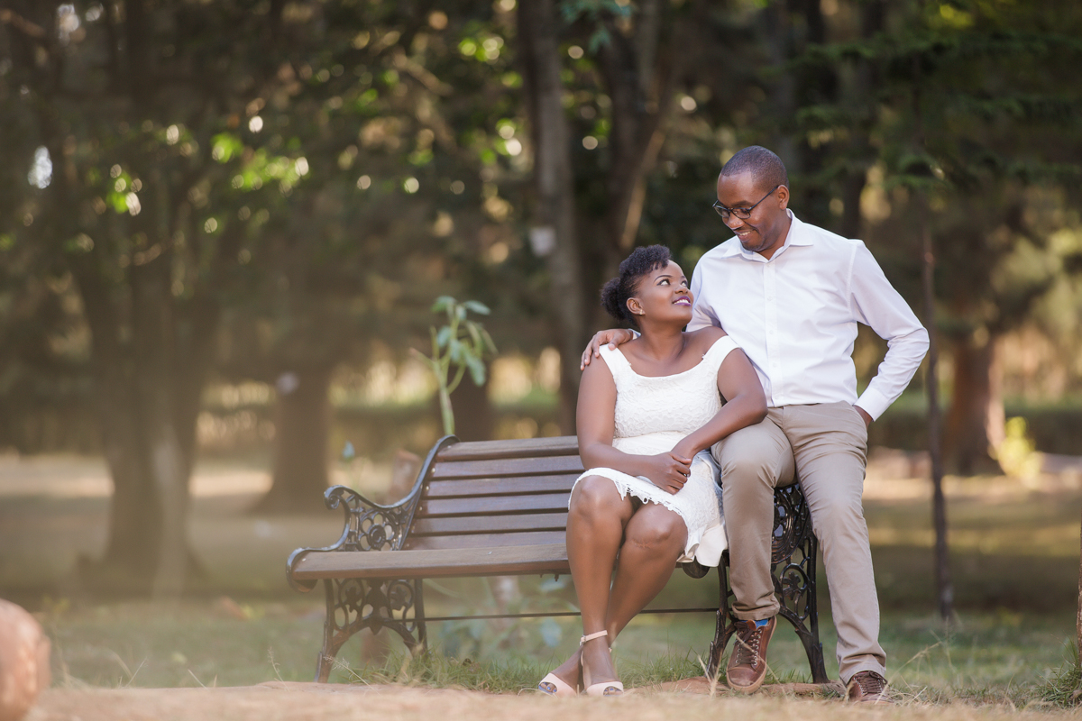 Kenyan Family Portraits Photographer :: Outdoors On-locations Top