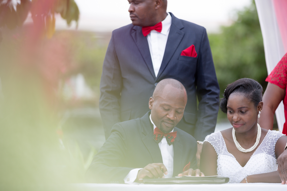 Antony Trivet Wedding Photographer :: Emotional Love Storytellers