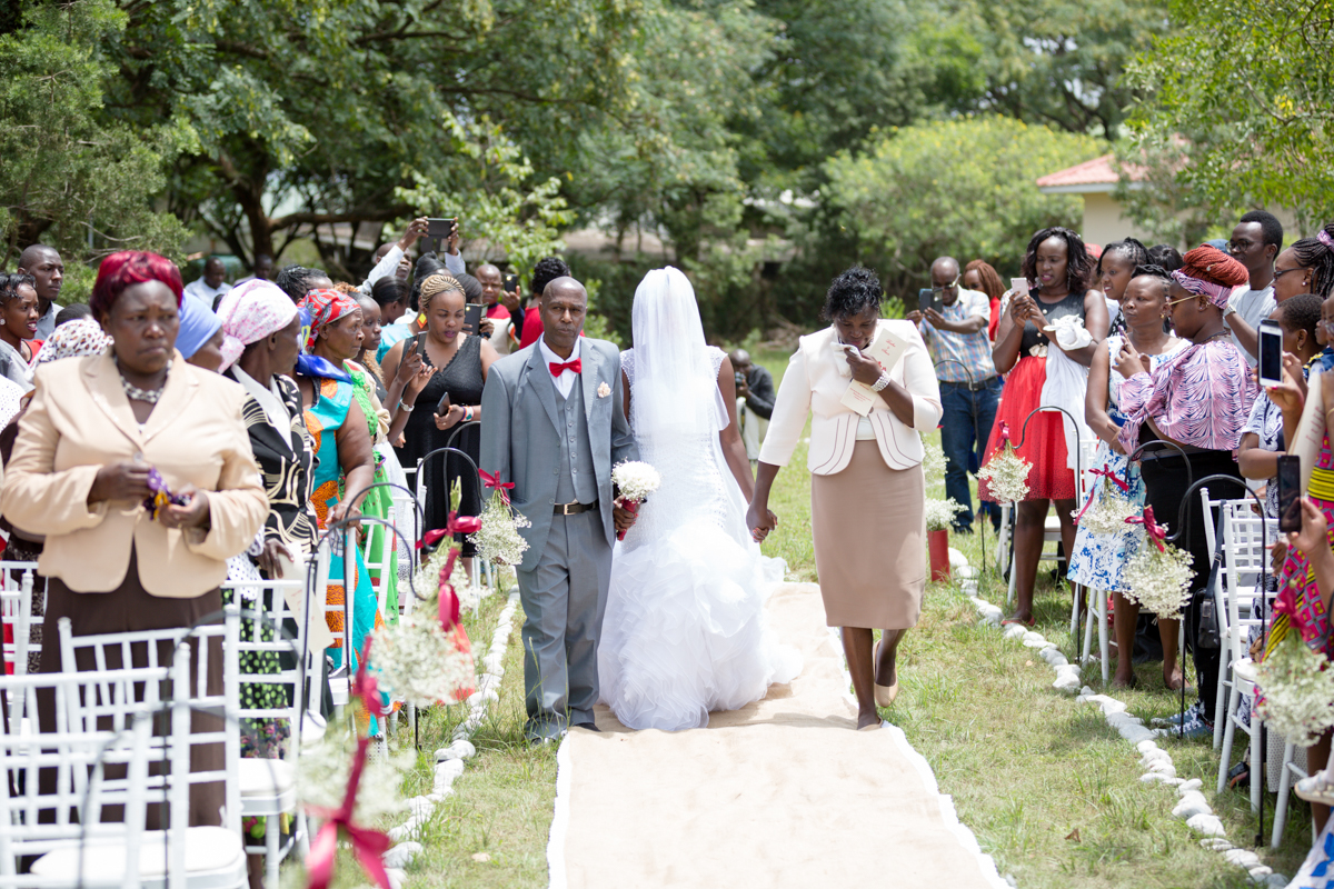 Antony Trivet Wedding Photographer :: Emotional Love Storytellers