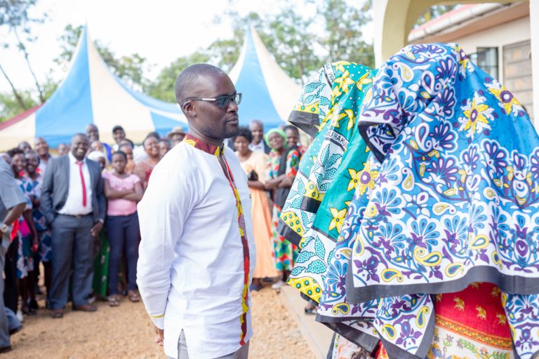 Luo Traditional Wedding Ceremony :: Emmanuel & Donna Ayie Dowry