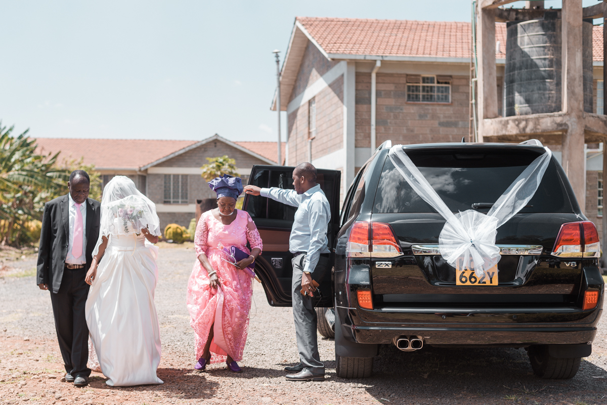 Nairobi Wedding Photographers :: Candid Moments Documentary