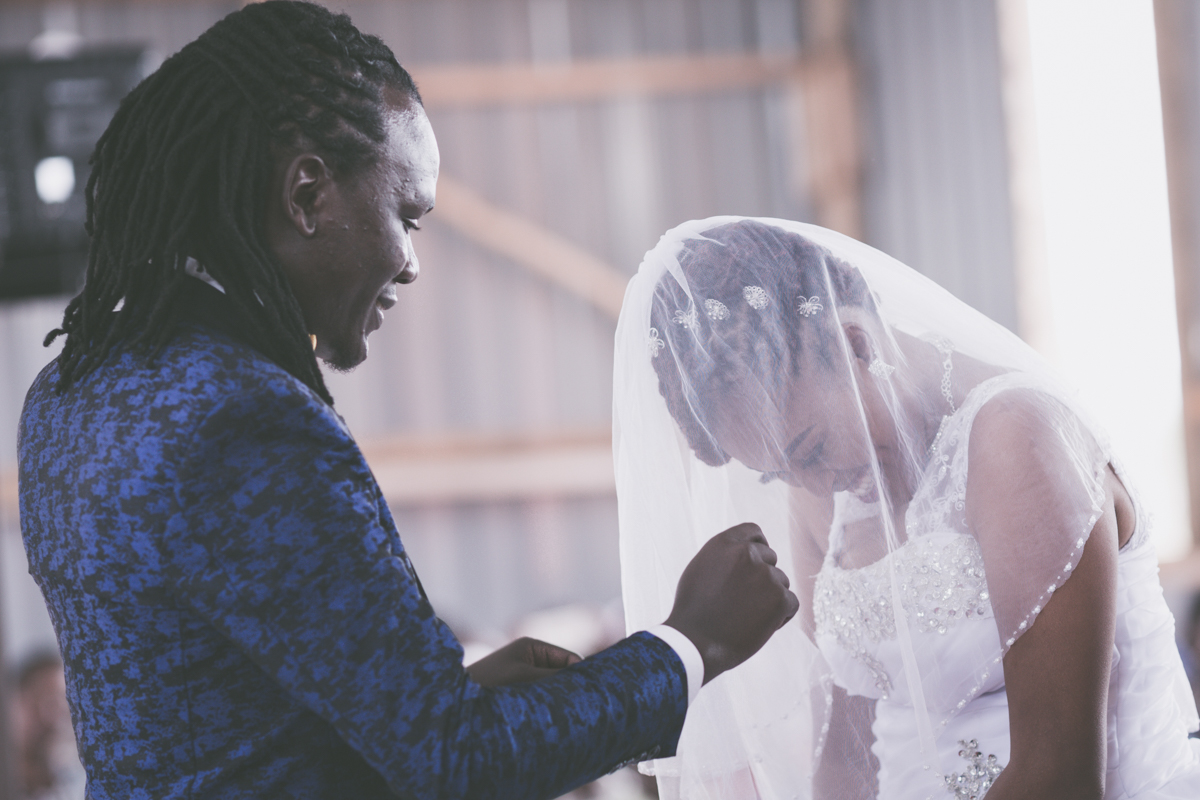 Top Wedding Photographer In Nairobi :: Classic Romantic Timeless
