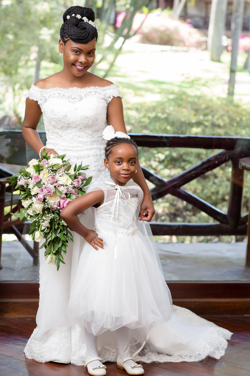 Kenyan Zimbabwean Destination Weddings :: Creative Love Story