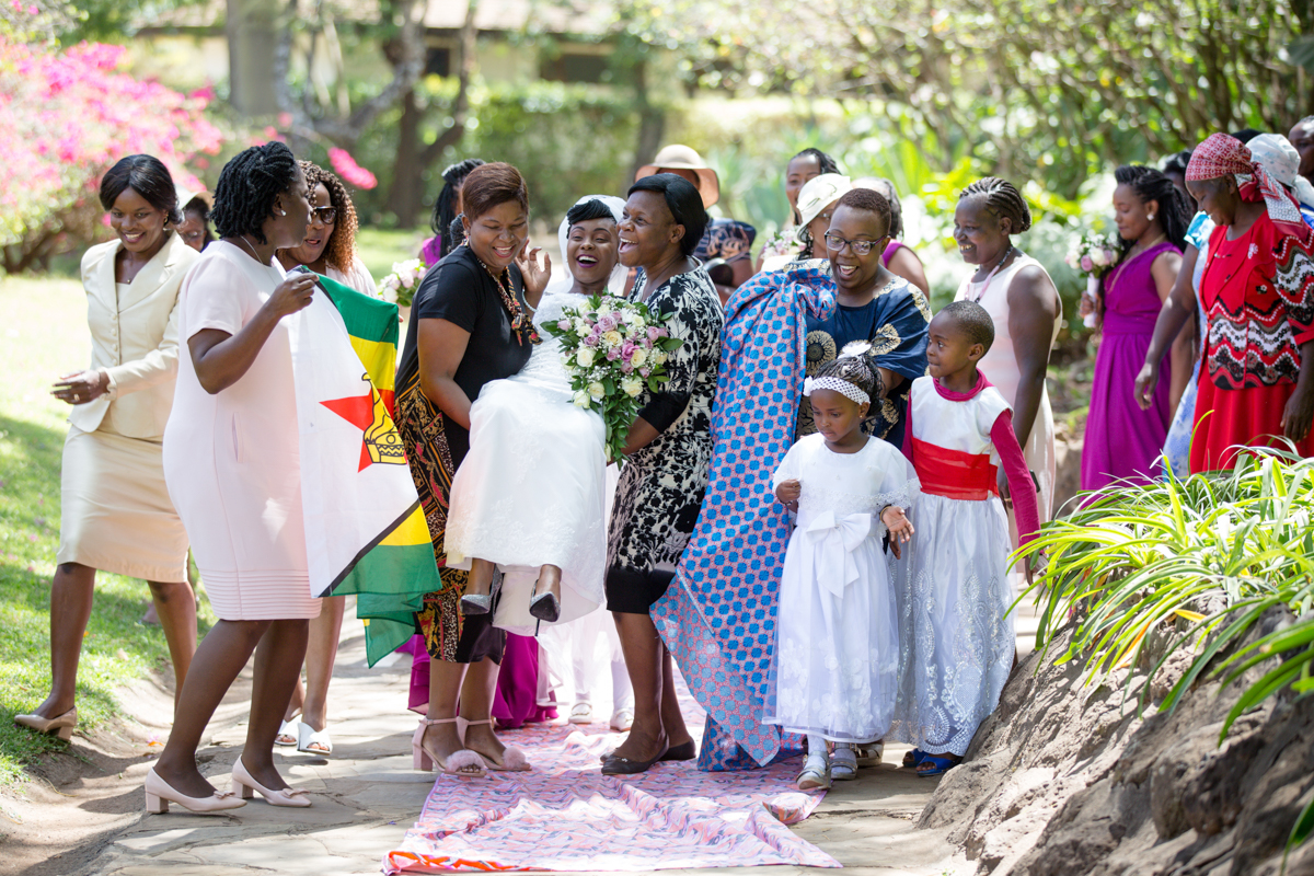 Kenyan Zimbabwean Destination Weddings :: Creative Love Story