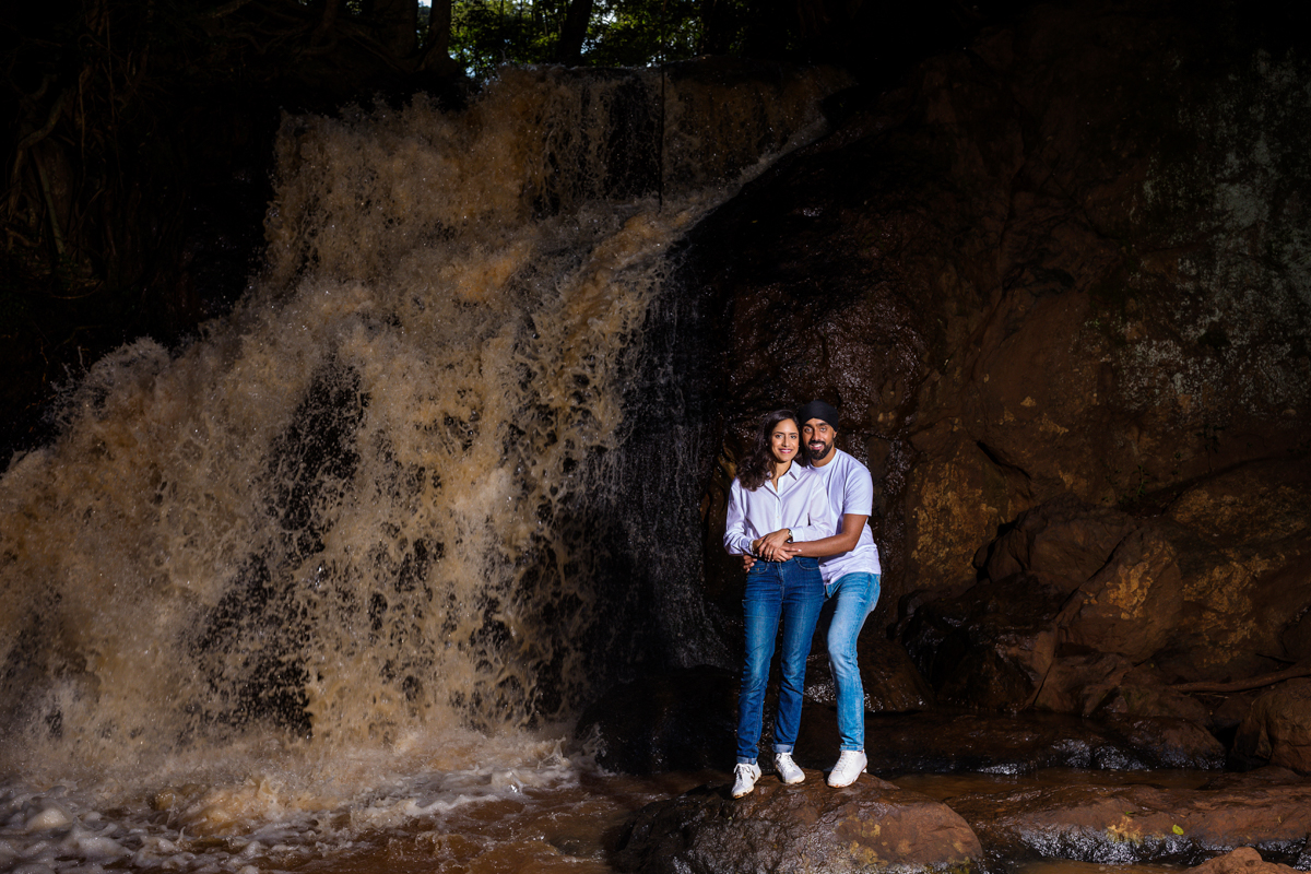 Luxury Wedding Lifestyle Photographer :: Top Couple Engagement