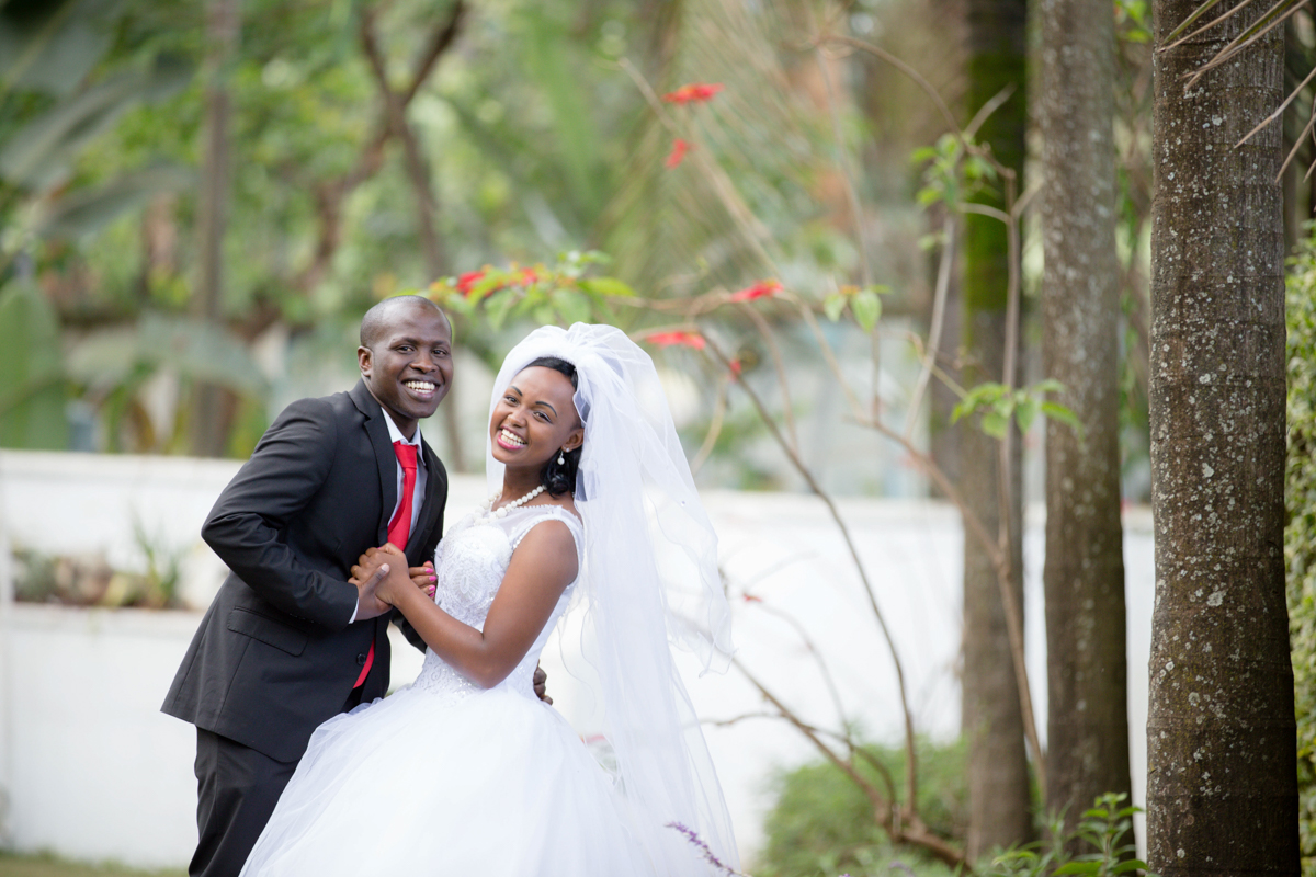Cheapest Wedding Photographers In Kenya :: Affordable Best Artist