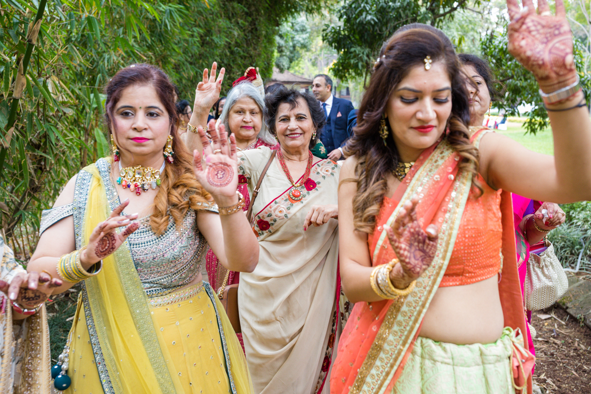 Weddings Photos Kenya :: Indian Asian Hindu Wedding Ceremony