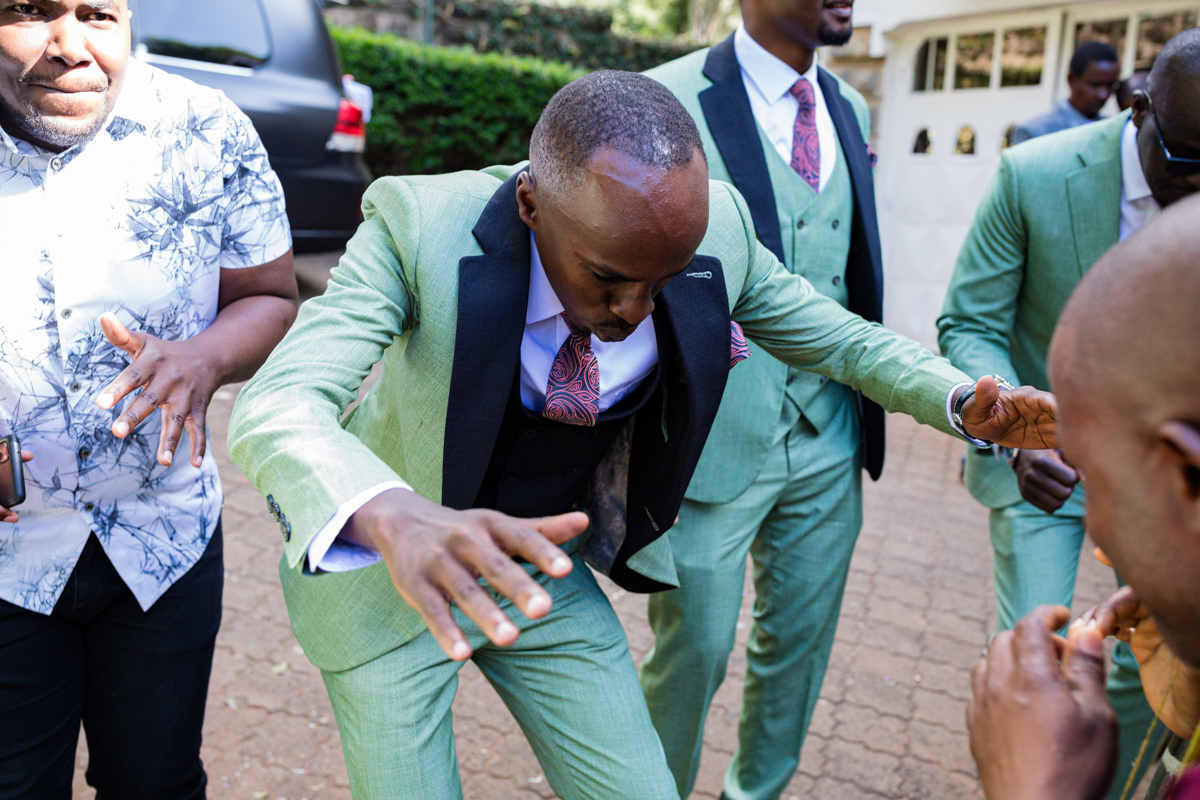 Kenyan Wedding Morning Bridal Party Preparations By Antony Trivet Luxury Lifestyle Weddings