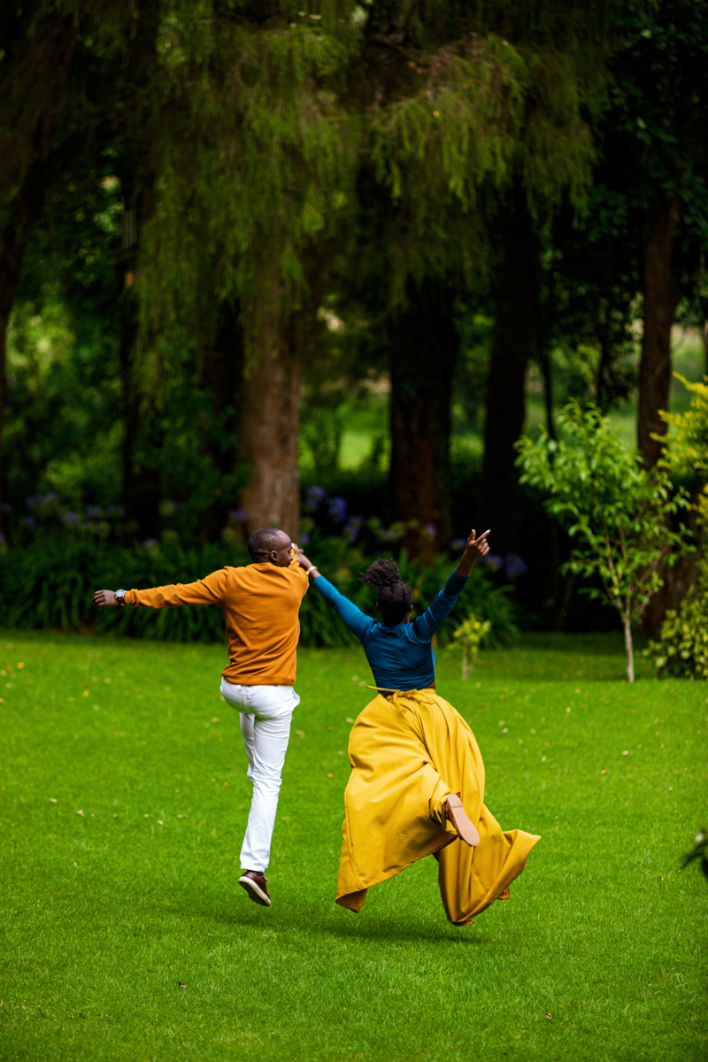 Couple Engagements Photo Shoot Ideas Poses By Antony Trivet Luxury Lifestyle Weddings