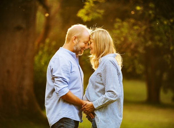 Baby Bump Pregnancy Maternity :: Outdoors On Locations Portraits